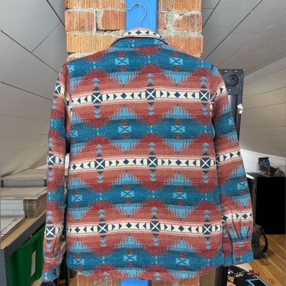 ARIAT WOMEN'S R.E.A.L. SOUTHWESTERN PRINT JACQUARD SHACKET - Picture 4 of 7